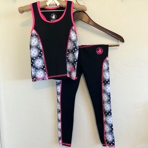 Body Glove Athletic Black and Pink Tank Top and Leggings; Size 5.